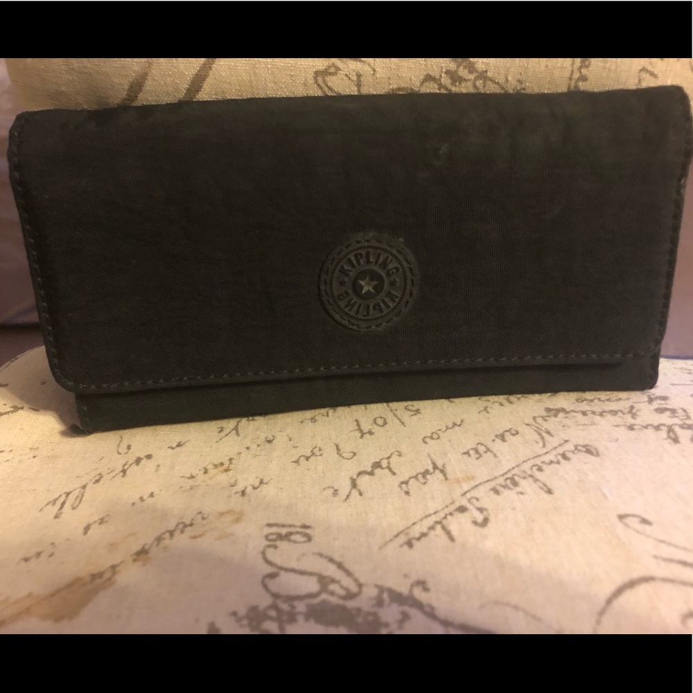 Kipling ID Credit Card Organizer Wallet